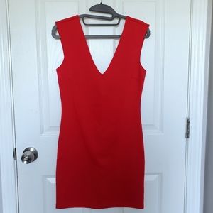 ⚠️DONATING SOON‼️Deep-V Red Dress | Size Large